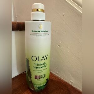 NWT OLAY Elphaba's Edition Wickedly Wonderful Hyaluronic Serum Complex Body Wash